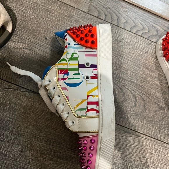 Like new ,I’m order online and small for me ,size 7/5 - Picture 3 of 7